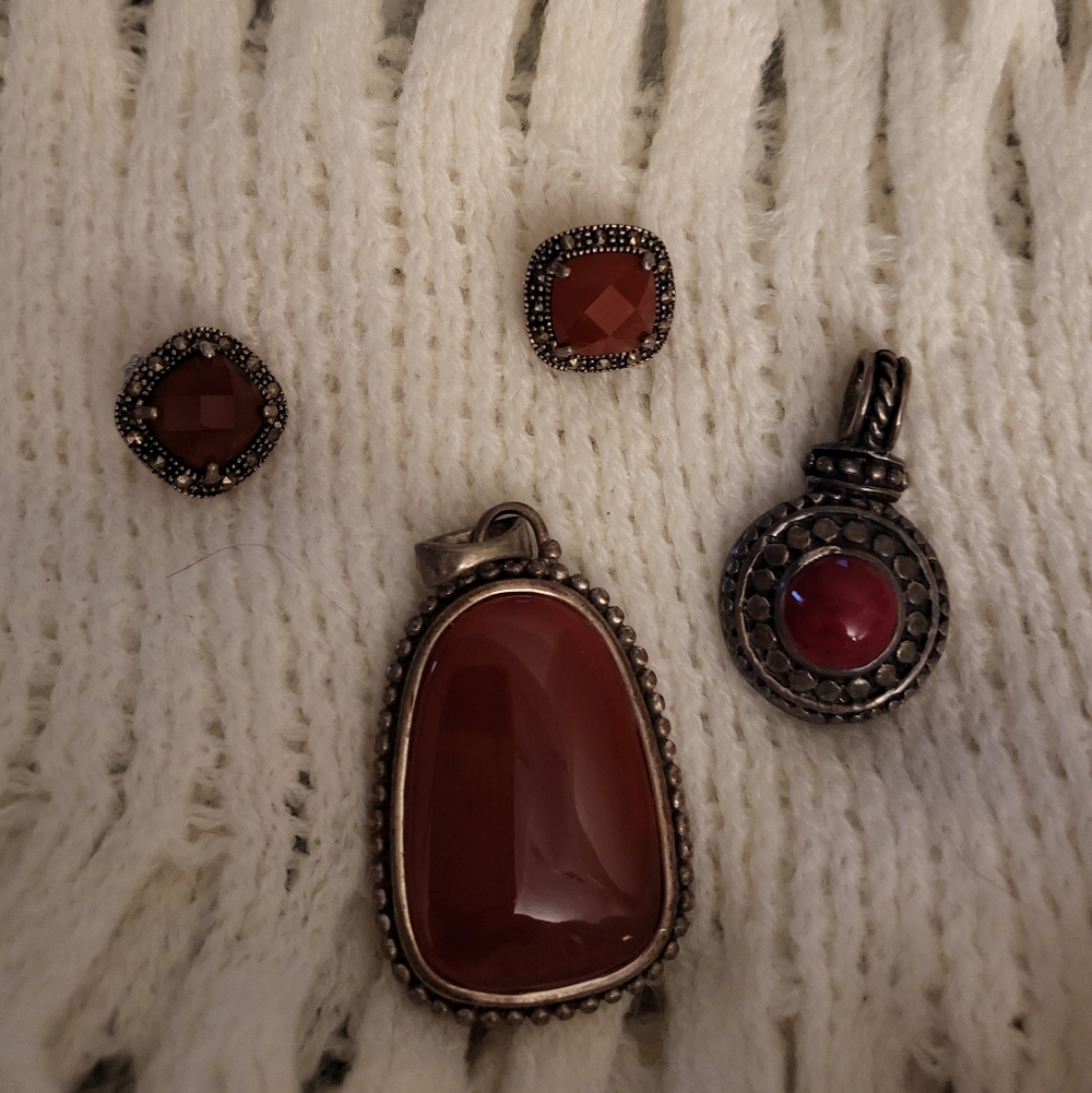 Elegant Red and Silver Jewelry Set